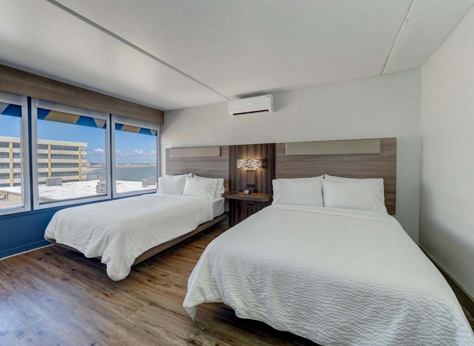 Holiday Inn Express Corpus Christi - Beachfront By Ihg Exteriör bild